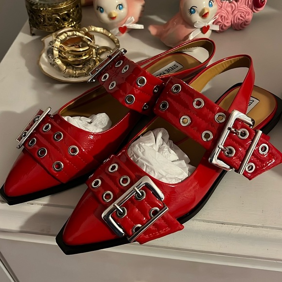 STEVE MADDEN GRAYA RED PATENT - Picture 1 of 4